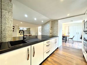 Photo 21- click for photo gallery